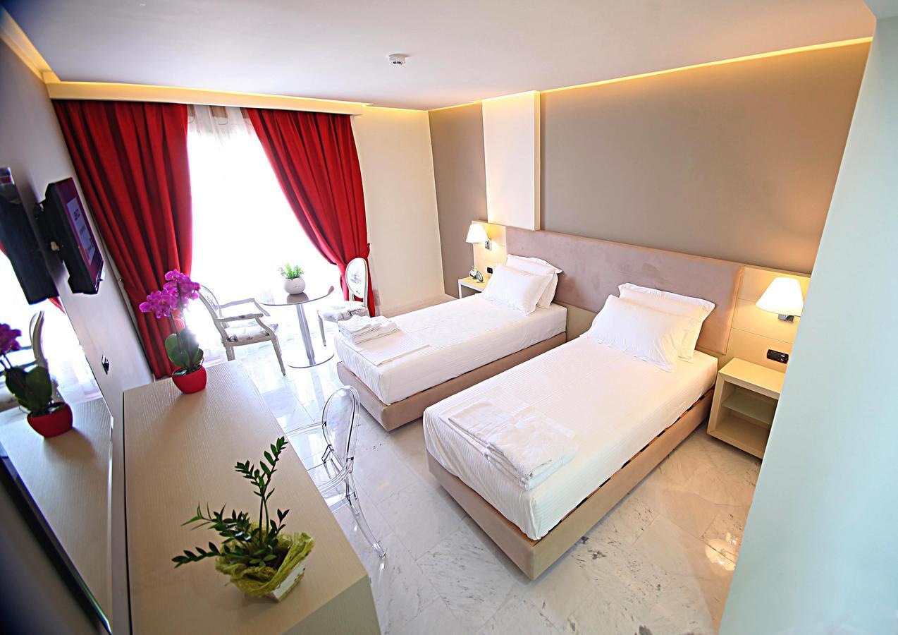 Hotel Palace Vlorë Eksteriør bilde