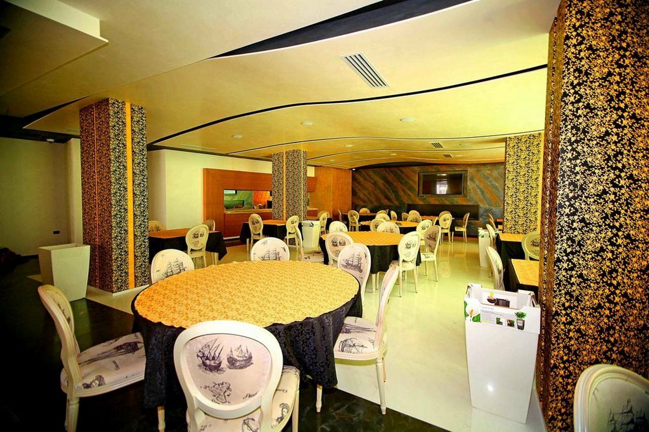 Hotel Palace Vlorë Eksteriør bilde